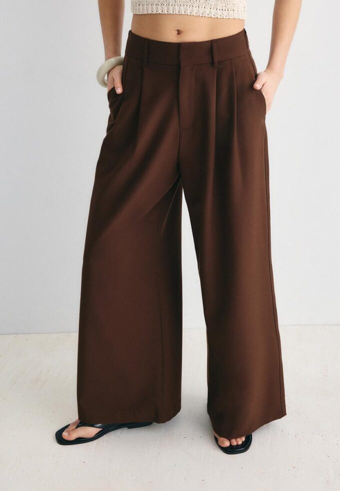 Supervide bukser med justerbar benvidde