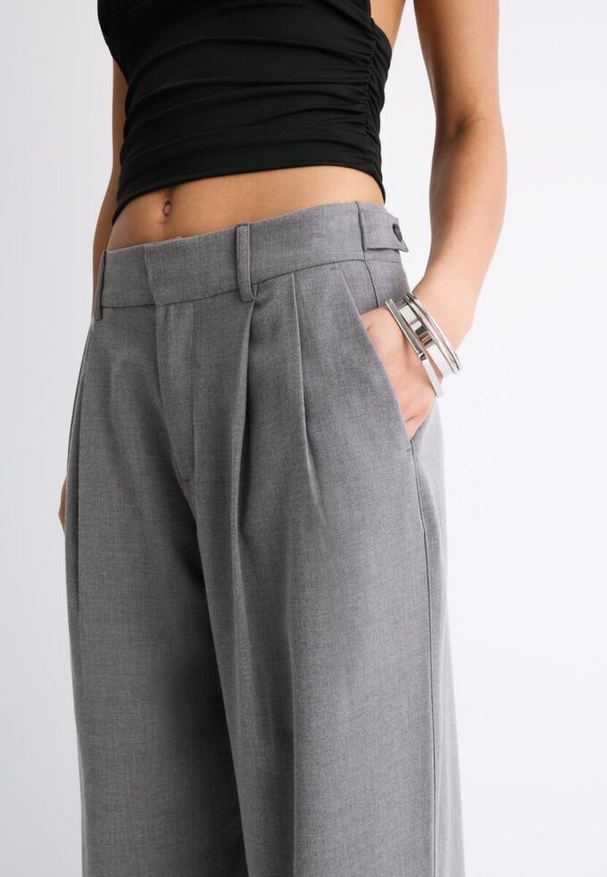 Supervide bukser med justerbar benvidde