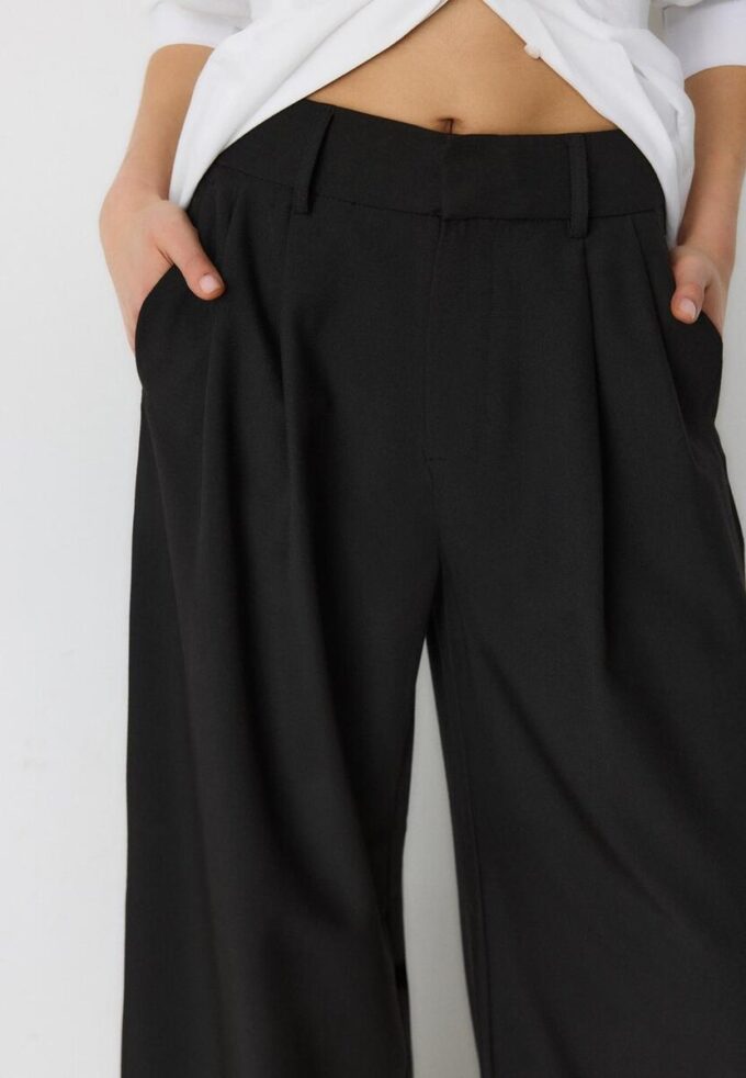 Supervide bukser med justerbar benvidde