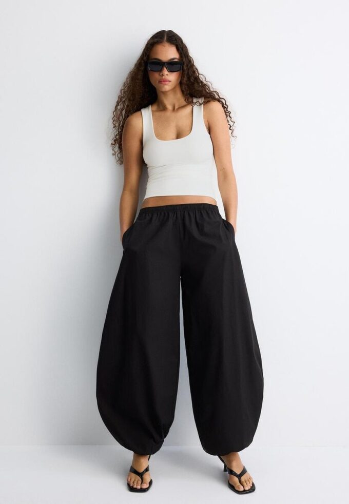 T-skjorte i polyamid med brede stropper