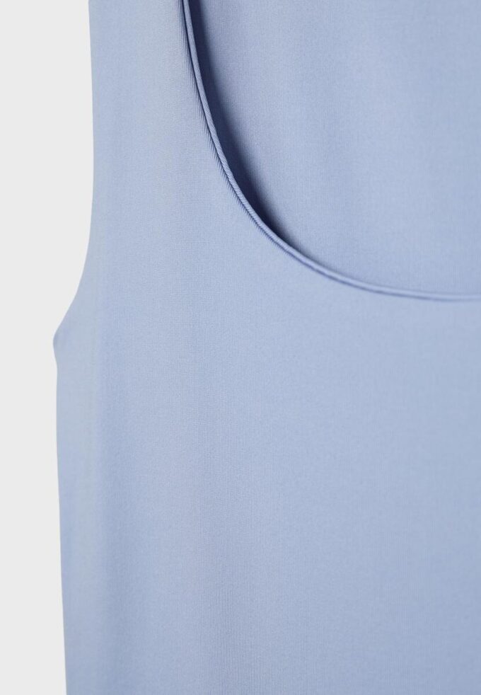 T-skjorte i polyamid med brede stropper