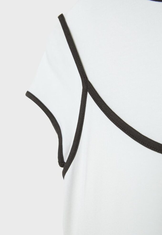 T-skjorte med dobbel kontrast