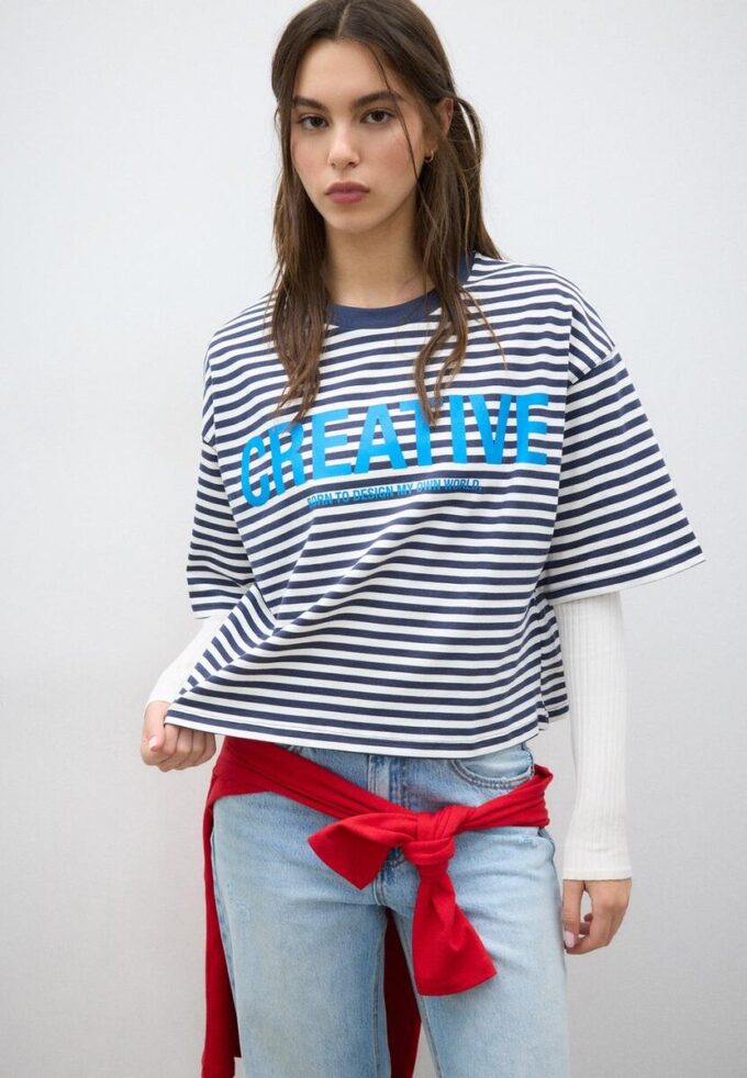 T-skjorte med kort erme og mønstret design