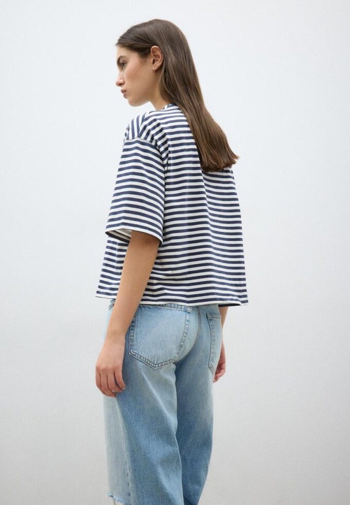 T-skjorte med kort erme og mønstret design