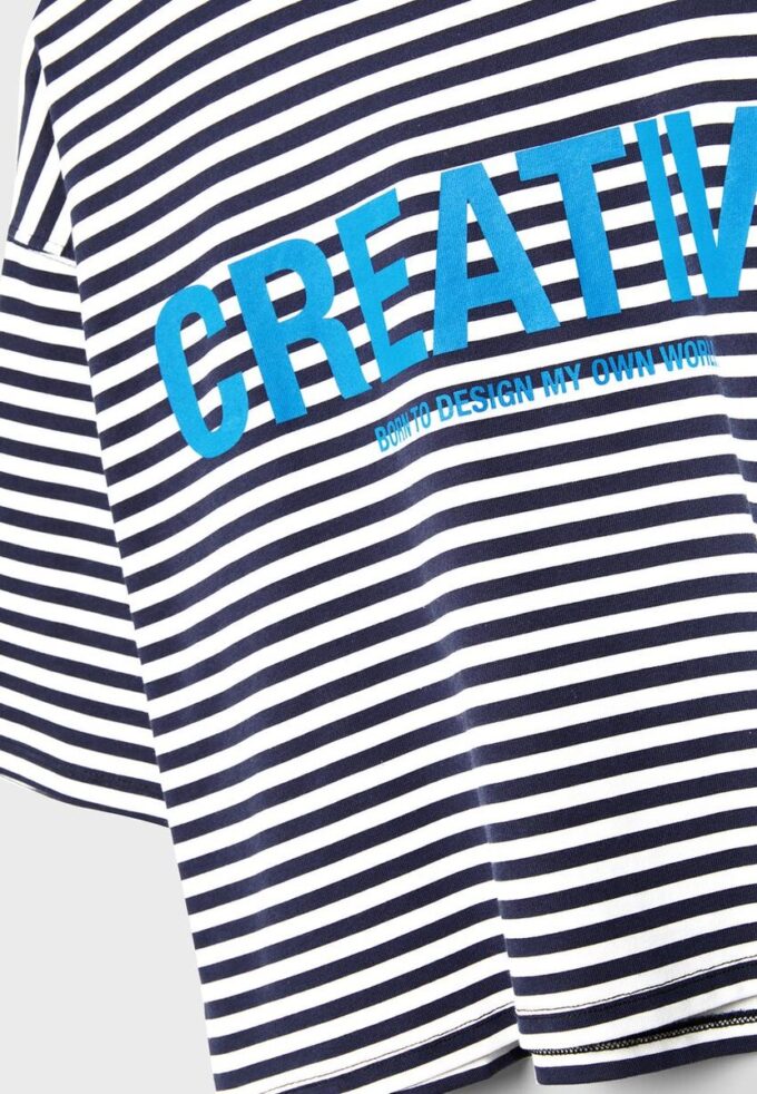 T-skjorte med kort erme og mønstret design