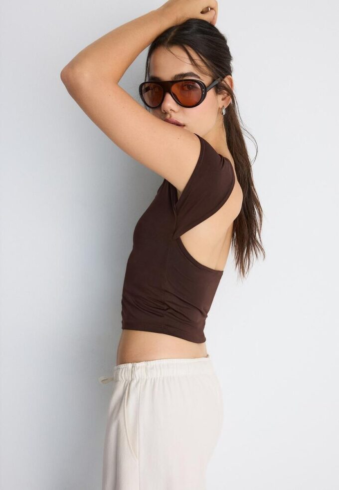 T-skjorte med åpen rygg