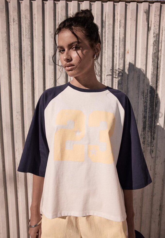 T-skjorte med raglanermer