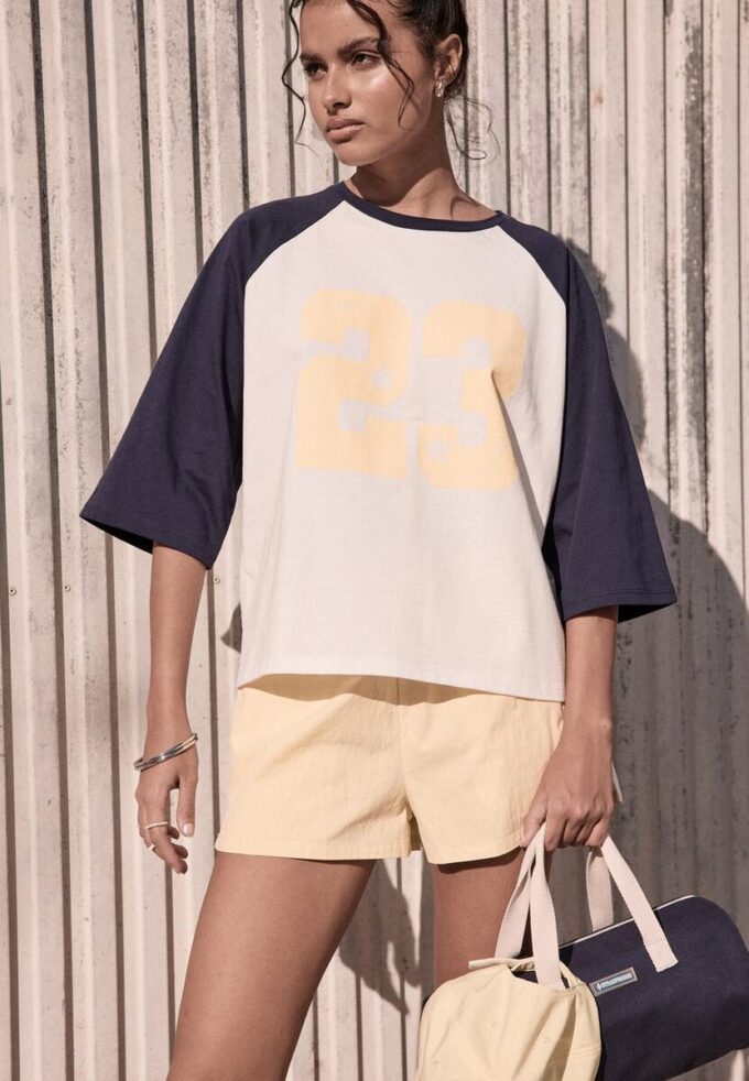 T-skjorte med raglanermer