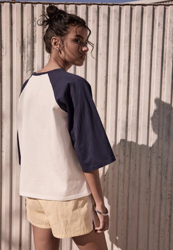 T-skjorte med raglanermer