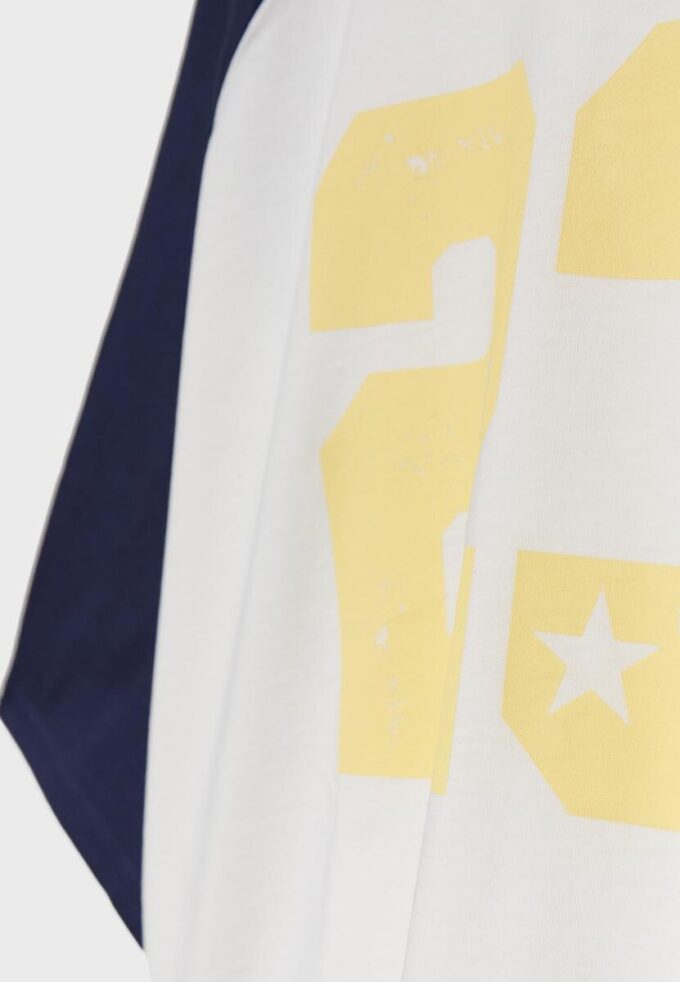 T-skjorte med raglanermer