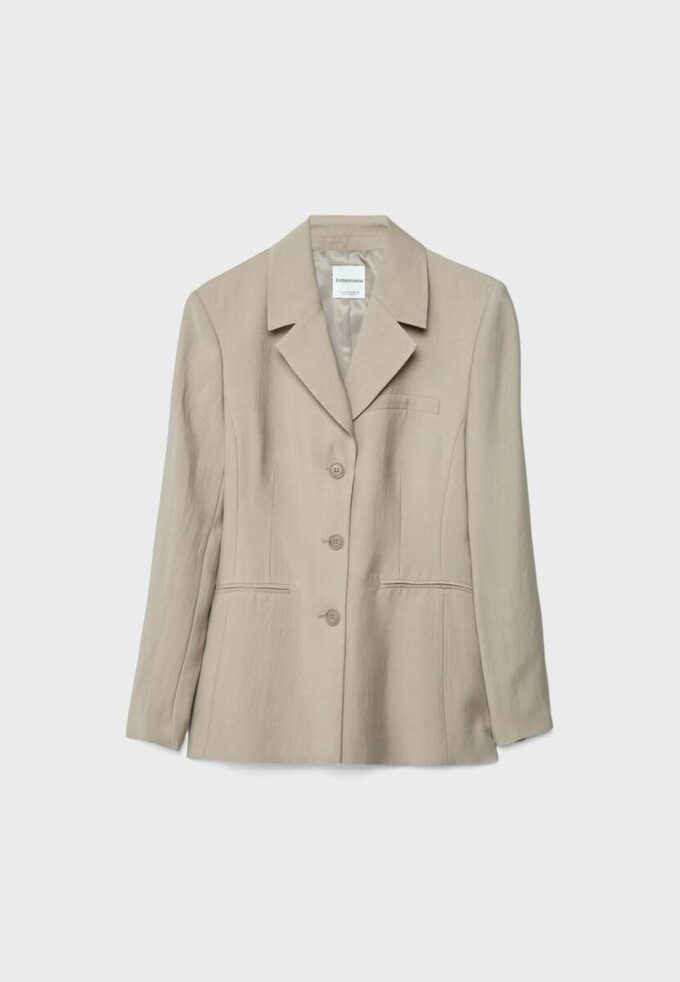 Tettsittende blazer med 3 knapper