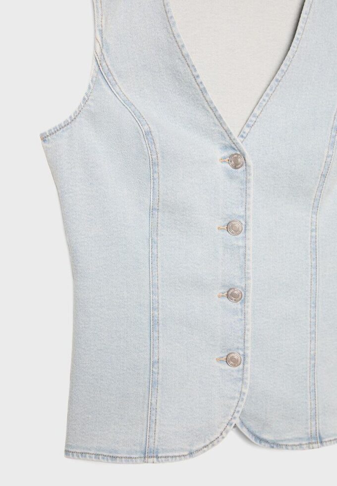 Tettsittende denimtopper