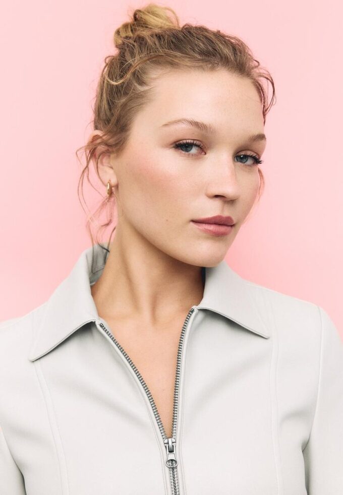 Tettsittende jakke i skinnimitasjon