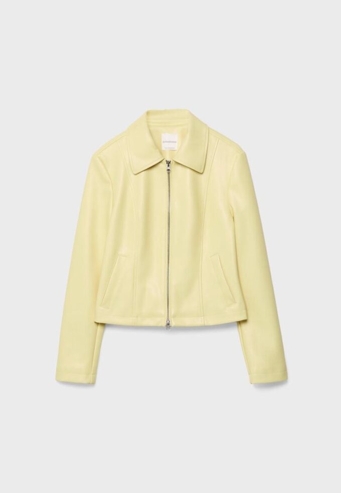 Tettsittende jakke i skinnimitasjon