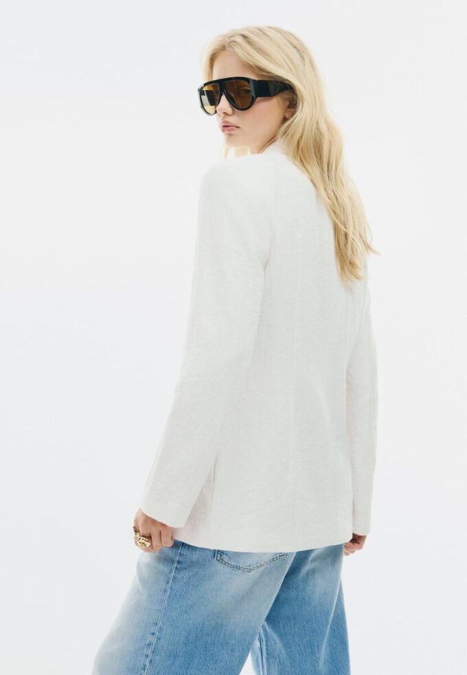 Tettsittende rustikk blazer