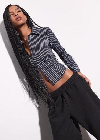 Tettsittende skjorte