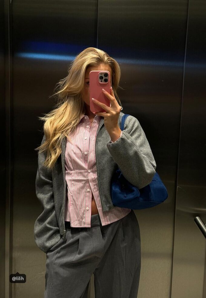 Tettsittende skjorte med søm under brystet