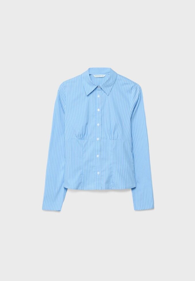 Tettsittende skjorte med søm under brystet