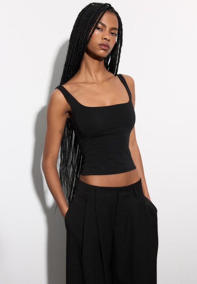 Topper med brede stropper