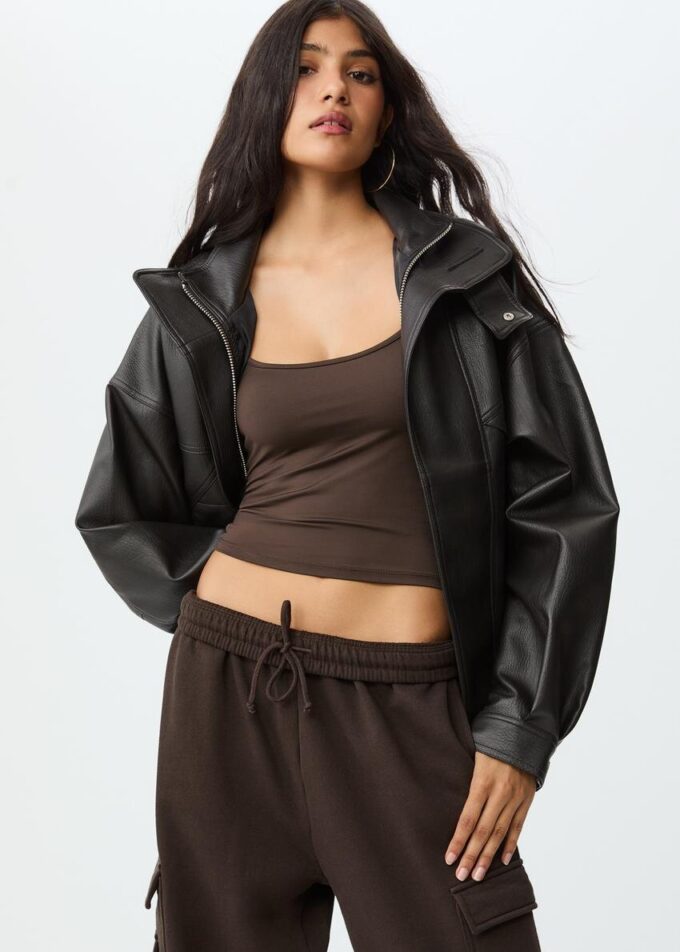 Topper med stropper i polyamid