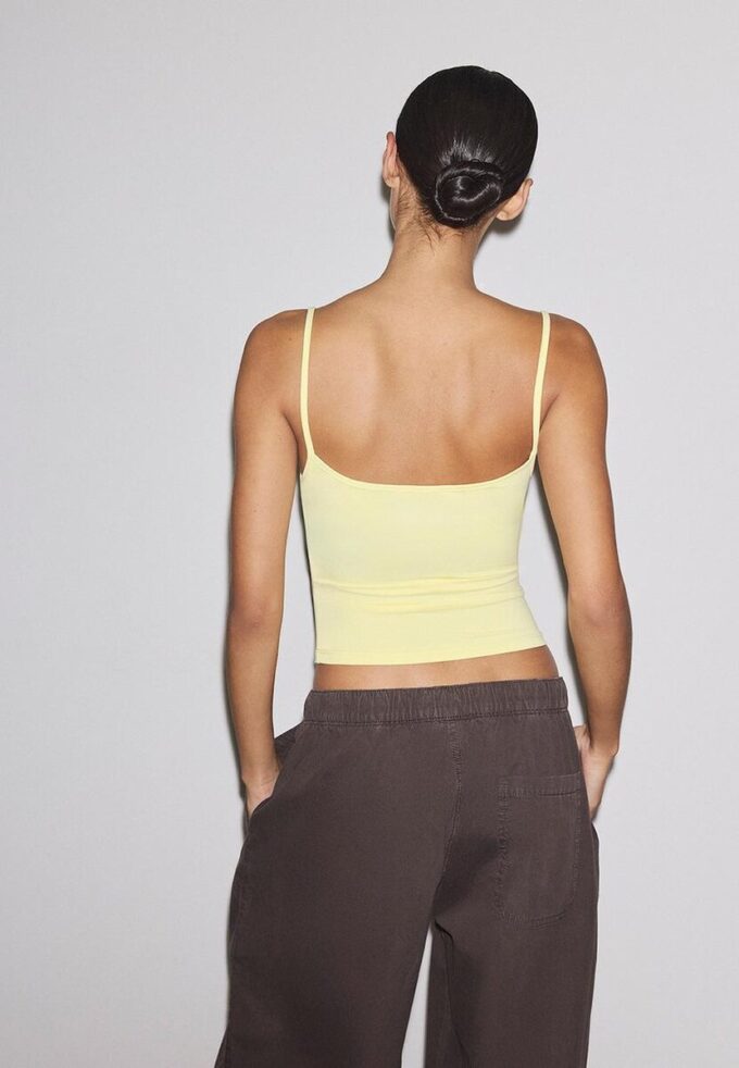 Topper med stropper i polyamid