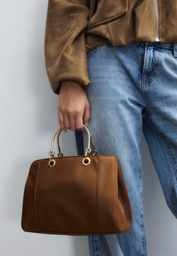 Tote-veske med metallhåndtak