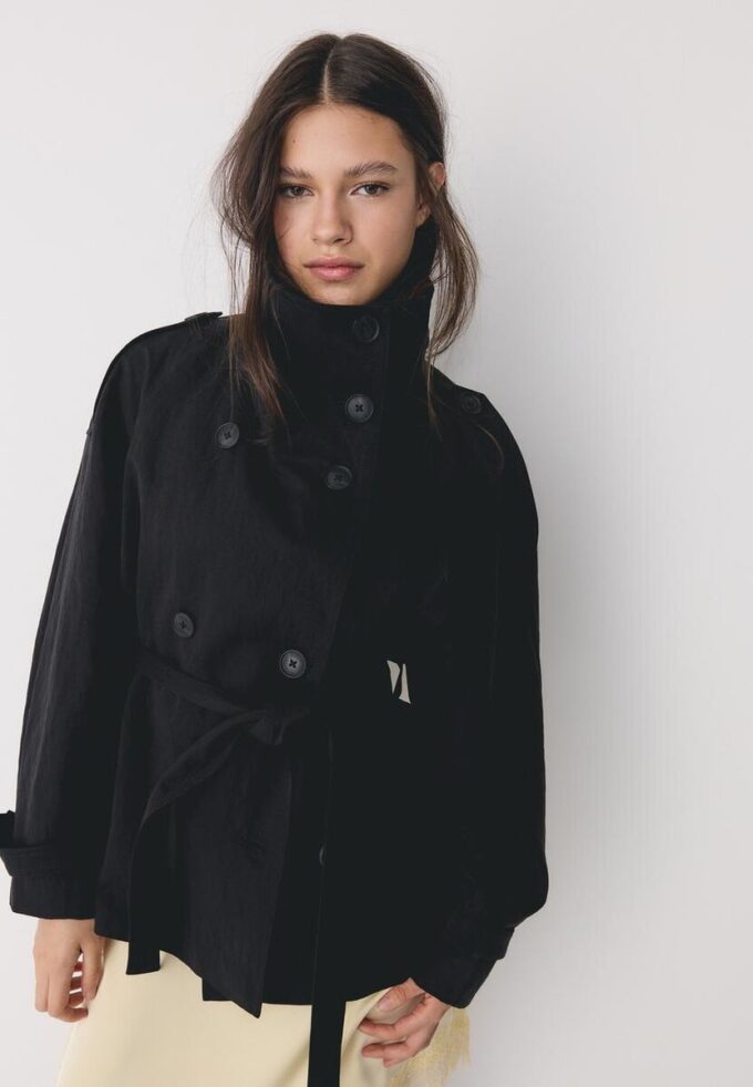 Trenchcoat med høy hals