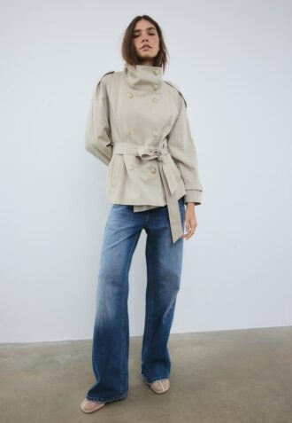 Trenchcoat med høy hals