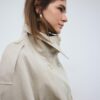 Trenchcoat med høy hals