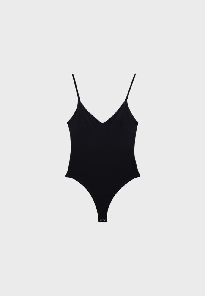 V-hals body med stropper