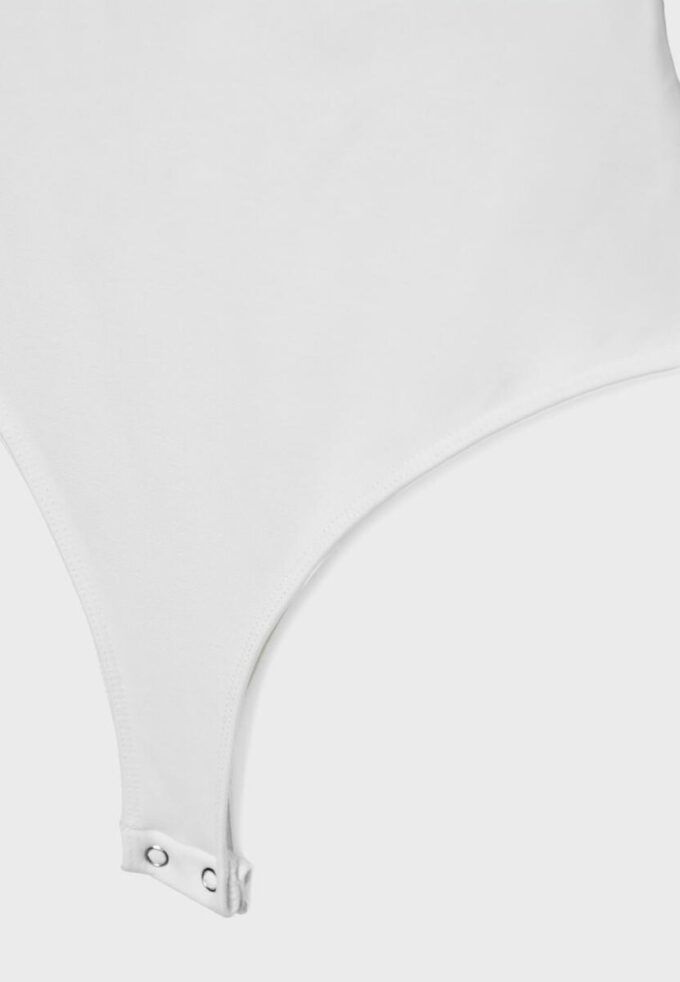 V-hals body med stropper