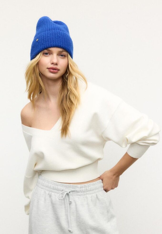 V-hals genser med flagermusermmer