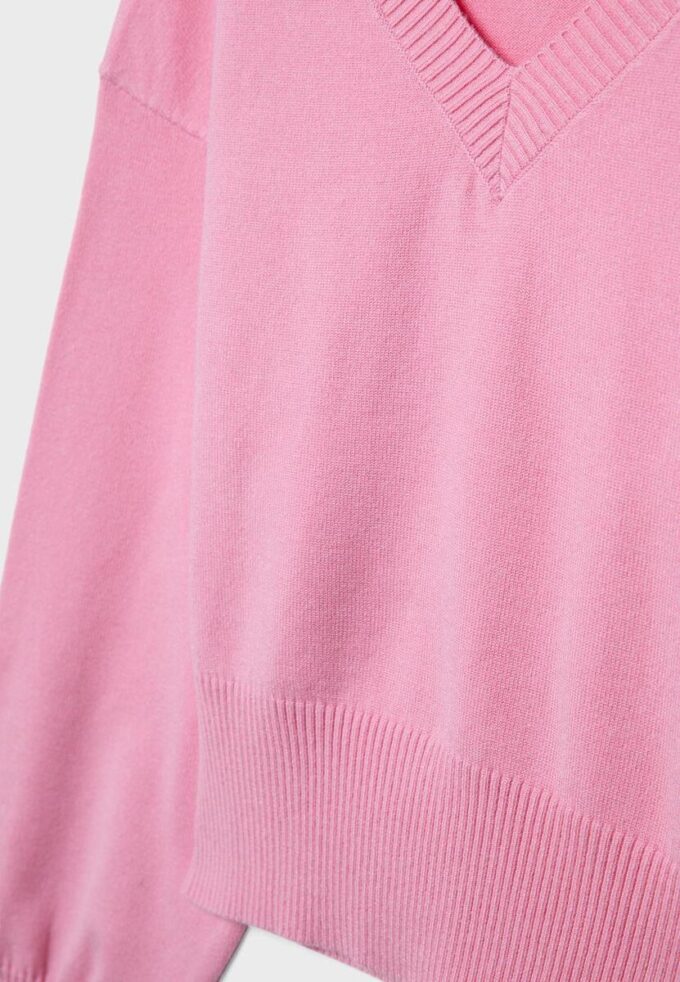 V-hals genser med flagermusermmer