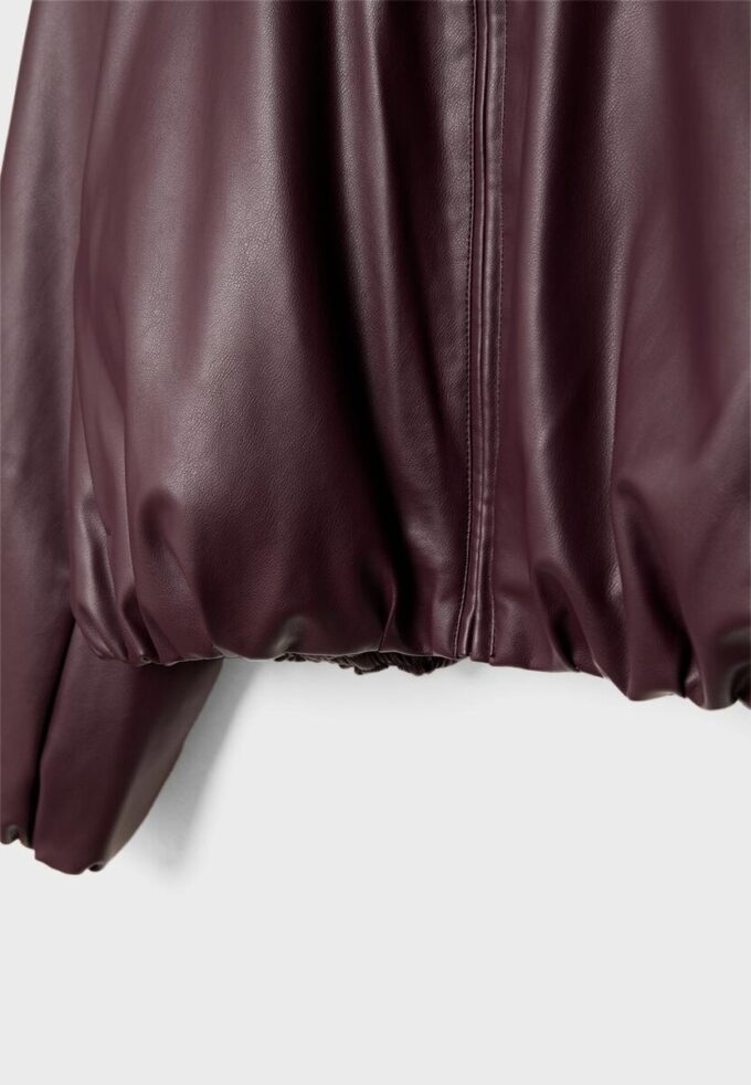 Vattert bomberjakke med skinnlook