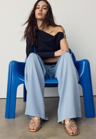 Velløpende bukser med krøll-effekt og snøring