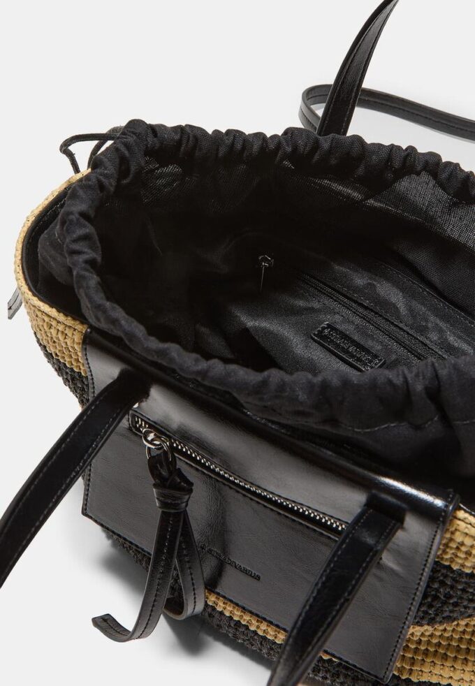 Veske med kurv-effekt